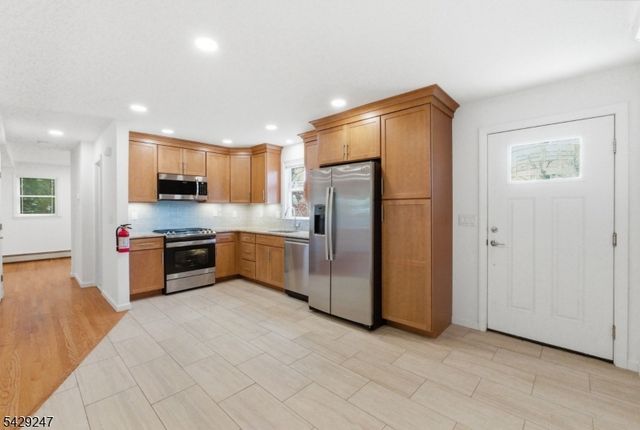 31 Lakeview Rd, Sparta Twp., NJ 07871