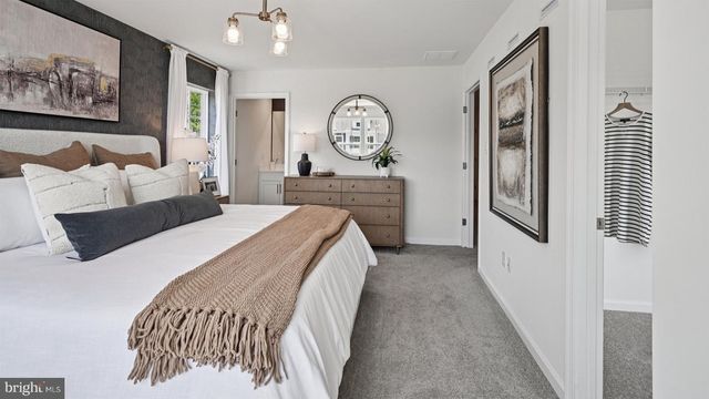 68 ROBERT DRIVE, Runnemede, NJ 08078