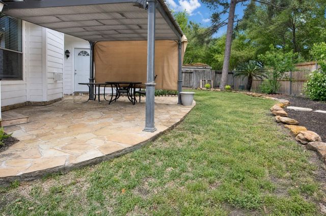 1727 Whispering Forest Drive, Kingwood, TX 77339
