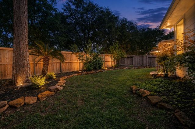 1727 Whispering Forest Drive, Kingwood, TX 77339