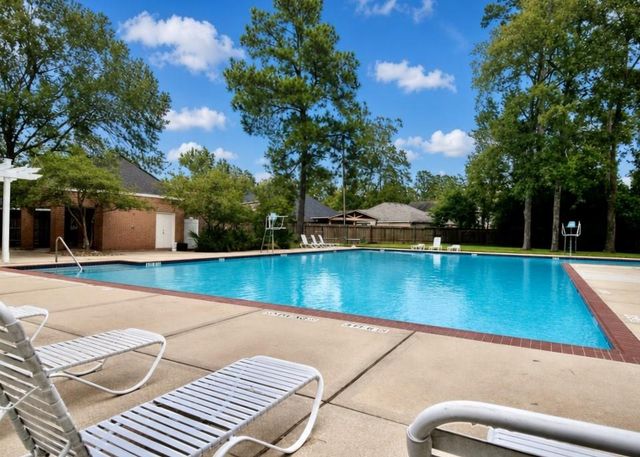 1727 Whispering Forest Drive, Kingwood, TX 77339