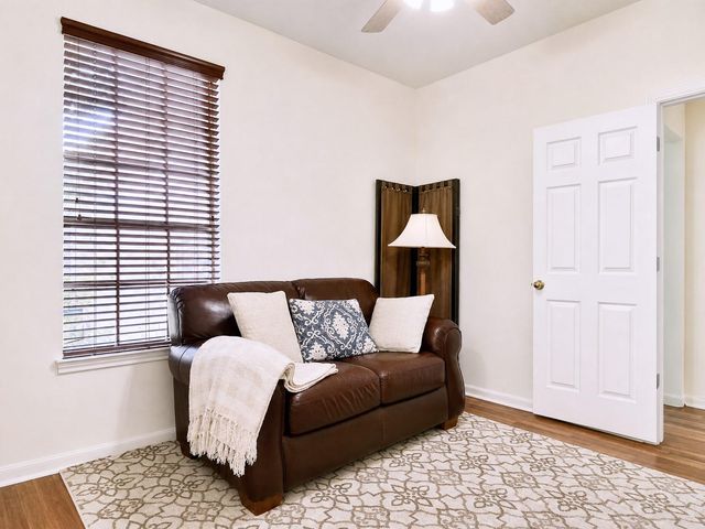 1727 Whispering Forest Drive, Kingwood, TX 77339