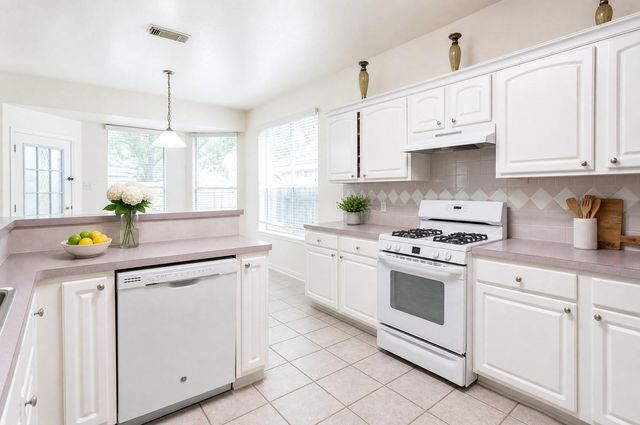 1727 Whispering Forest Drive, Kingwood, TX 77339