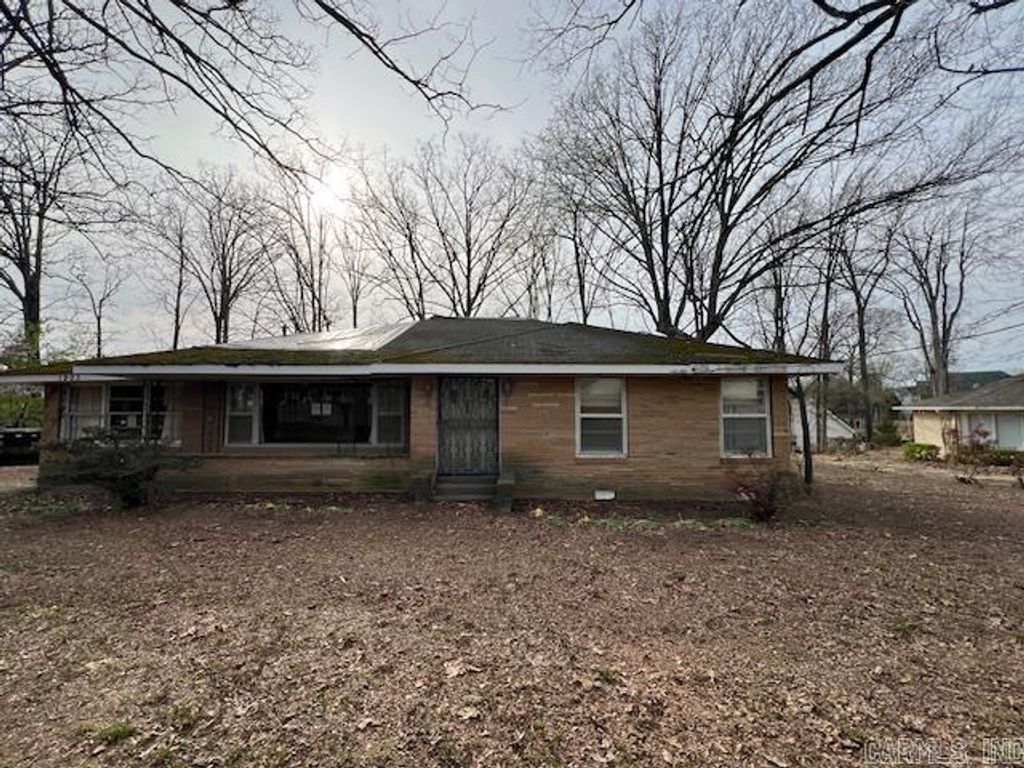 1903 Metzler, Jonesboro, AR 72401