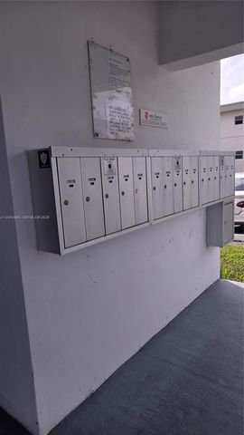 1700 Cleveland Street 203, Hollywood, FL 33020