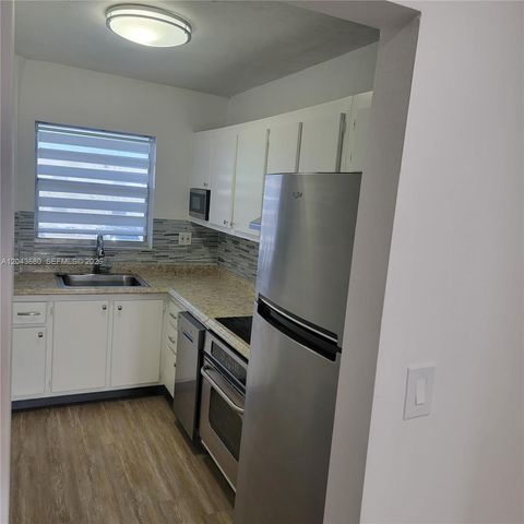 1700 Cleveland Street 203, Hollywood, FL 33020
