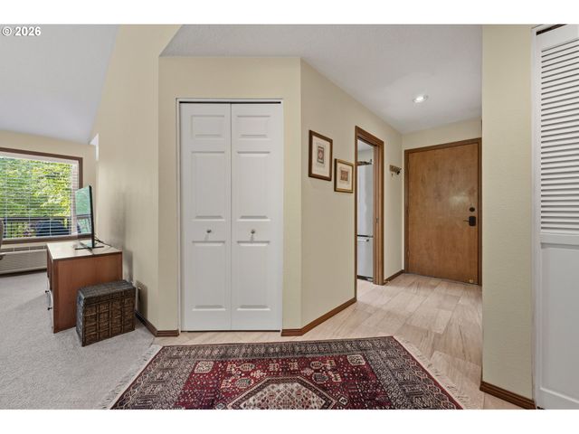 15695 Sw 114TH Ct 7, Tigard, OR 97224