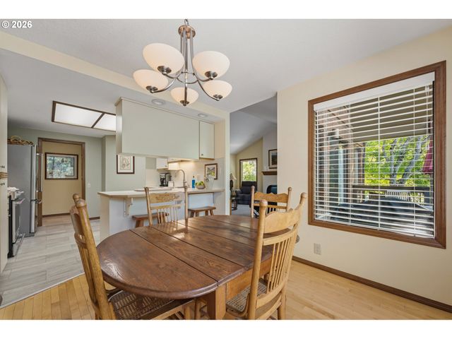 15695 Sw 114TH Ct 7, Tigard, OR 97224