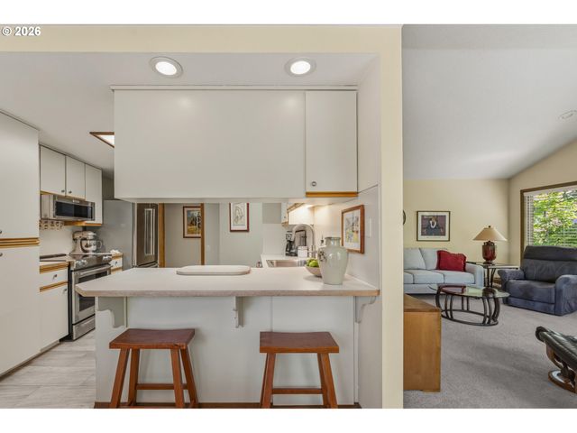 15695 Sw 114TH Ct 7, Tigard, OR 97224