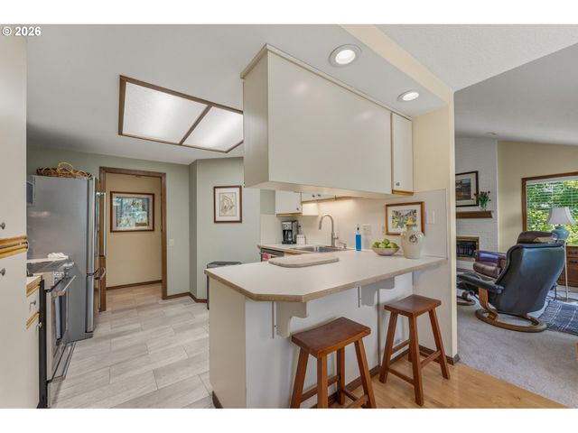 15695 Sw 114TH Ct 7, Tigard, OR 97224