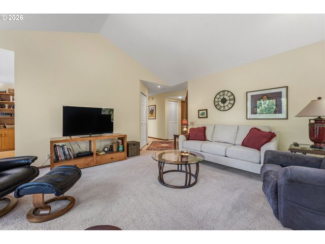 15695 Sw 114TH Ct 7, Tigard, OR 97224