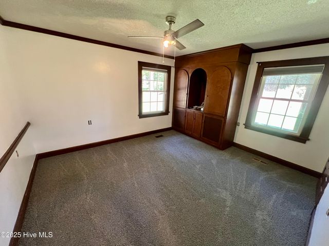 212 Wilshire Boulevard N, Wilson, NC 27893