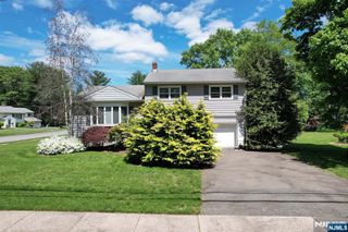 36 Joyce Lane, Wayne, NJ 07470