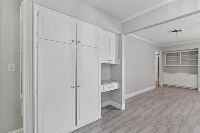 2202 Foxcroft Circle, Denton, TX 76209