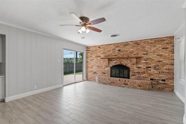 2202 Foxcroft Circle, Denton, TX 76209