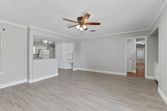 2202 Foxcroft Circle, Denton, TX 76209