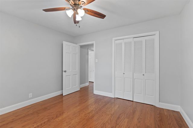 2202 Foxcroft Circle, Denton, TX 76209