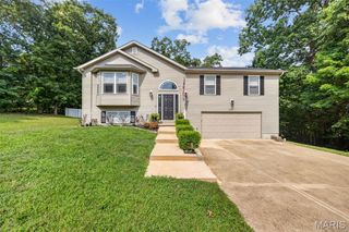 9431 Swanee Drive, Hillsboro, MO 63050