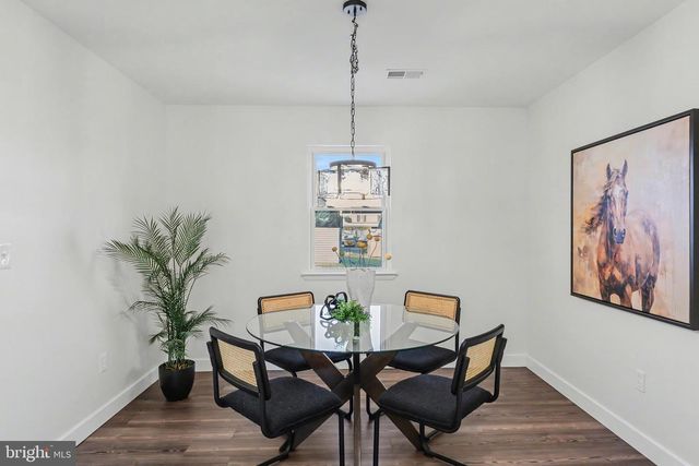 640 HARVEST DR, Harrisburg, PA 17111