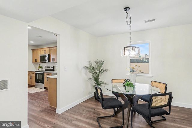 640 HARVEST DR, Harrisburg, PA 17111