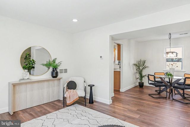 640 HARVEST DR, Harrisburg, PA 17111