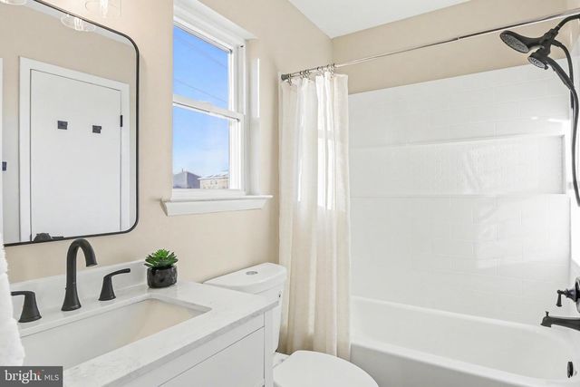 640 HARVEST DR, Harrisburg, PA 17111