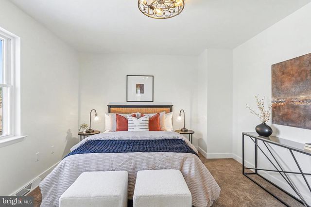 640 HARVEST DR, Harrisburg, PA 17111