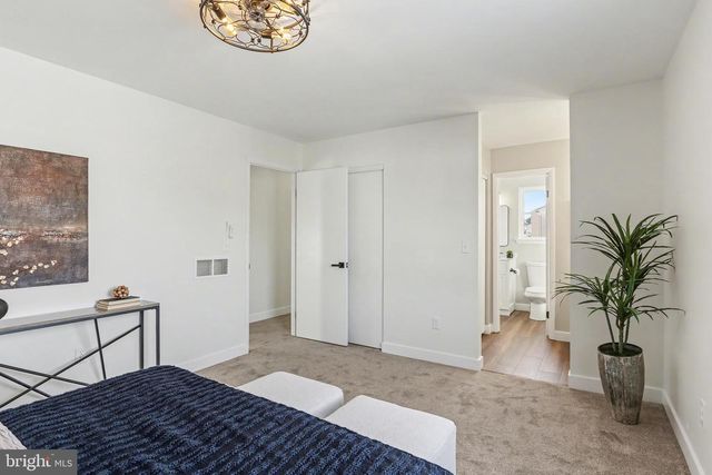 640 HARVEST DR, Harrisburg, PA 17111