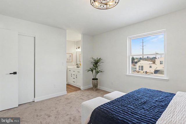 640 HARVEST DR, Harrisburg, PA 17111