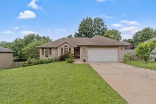 825 Pershing Street, Willard, MO 65781