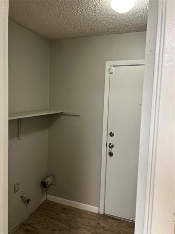 1910 Westridge DR B, Austin, TX 78704