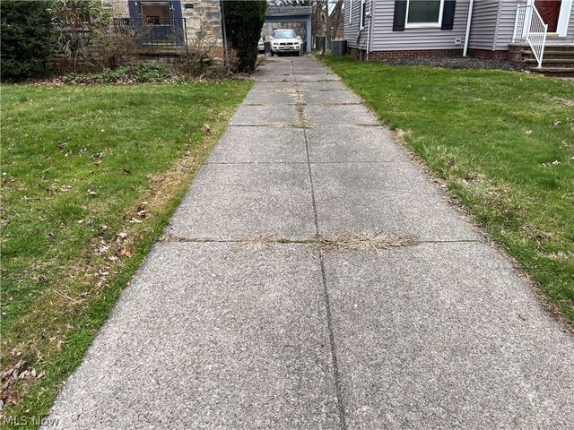 3752 Lowell Road, Cleveland Heights, OH 44121