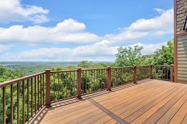52 Waterside Drive SE, Cartersville, GA 30121