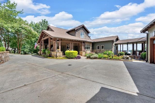 52 Waterside Drive SE, Cartersville, GA 30121