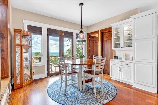 52 Waterside Drive SE, Cartersville, GA 30121