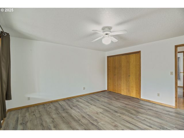 325 Sw 12TH Ave, Canby, OR 97013