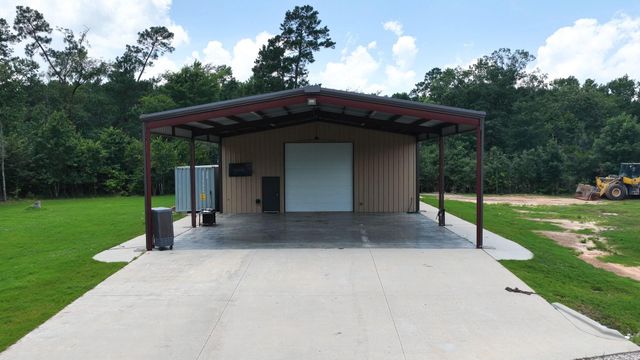 856 State Highway 150, New Waverly, TX 77358