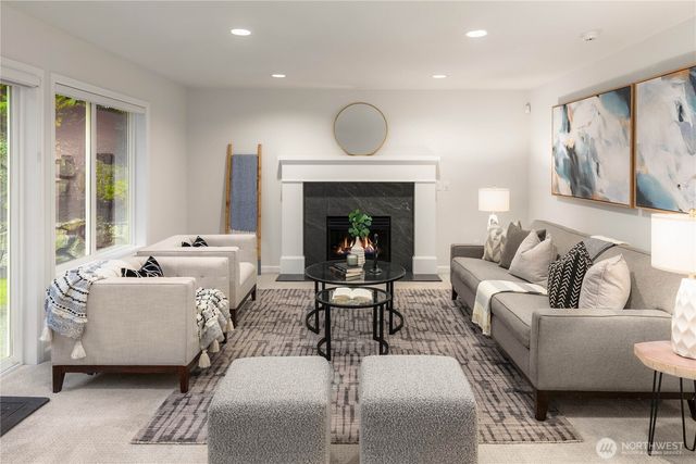 8841 SE 37th Street, Mercer Island, WA 98040