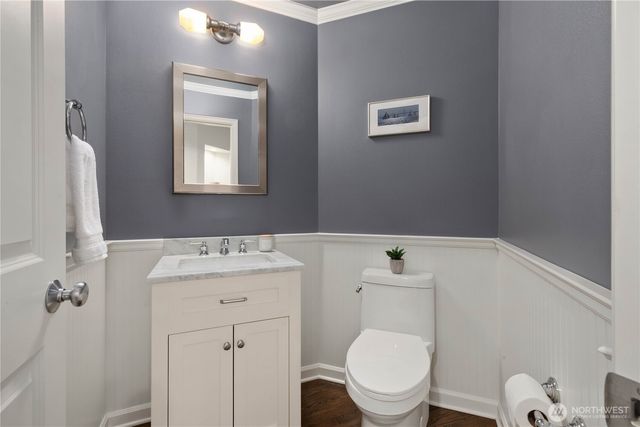 8841 SE 37th Street, Mercer Island, WA 98040