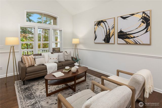 8841 SE 37th Street, Mercer Island, WA 98040