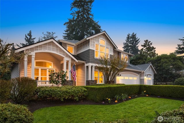 8841 SE 37th Street, Mercer Island, WA 98040