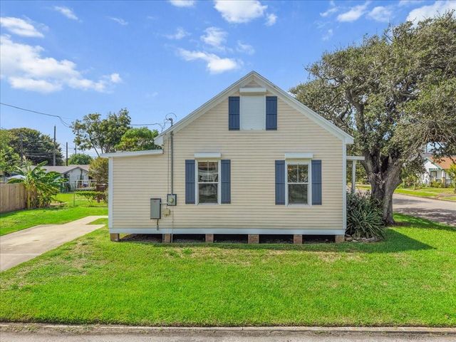 4201 Avenue R, Galveston, TX 77550