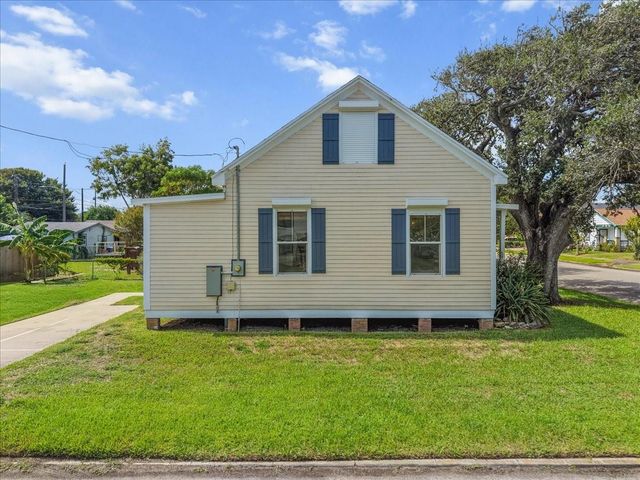 4201 Avenue R, Galveston, TX 77550