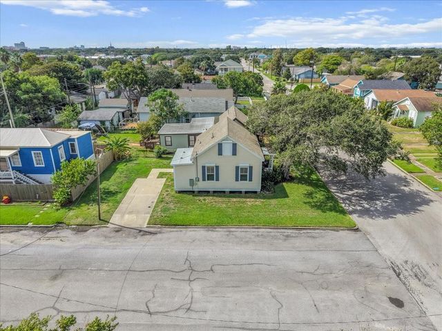 4201 Avenue R, Galveston, TX 77550