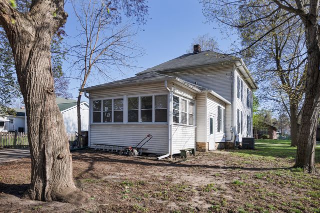 436 W Washington Street, Marengo, IL 60152