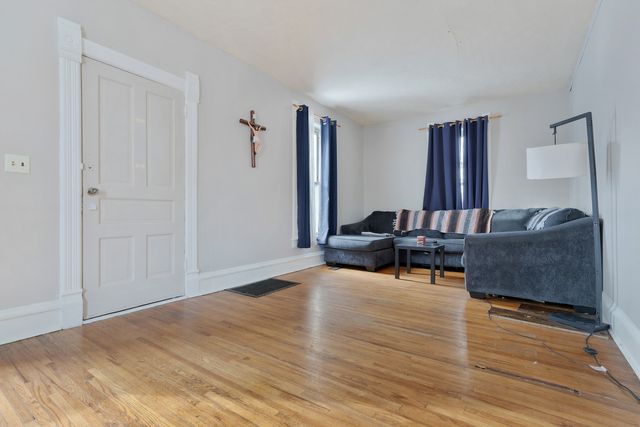 436 W Washington Street, Marengo, IL 60152