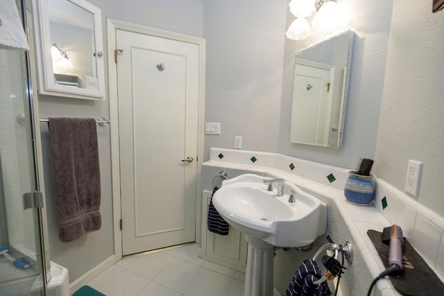 1307 Sycamore Ave, Modesto, CA 95350