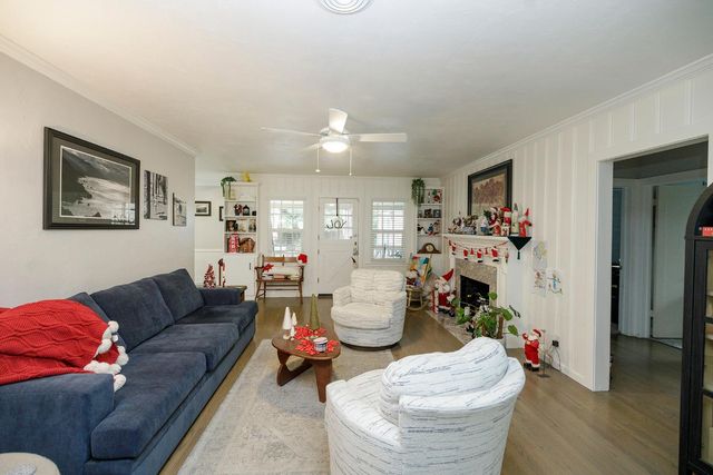 1307 Sycamore Ave, Modesto, CA 95350