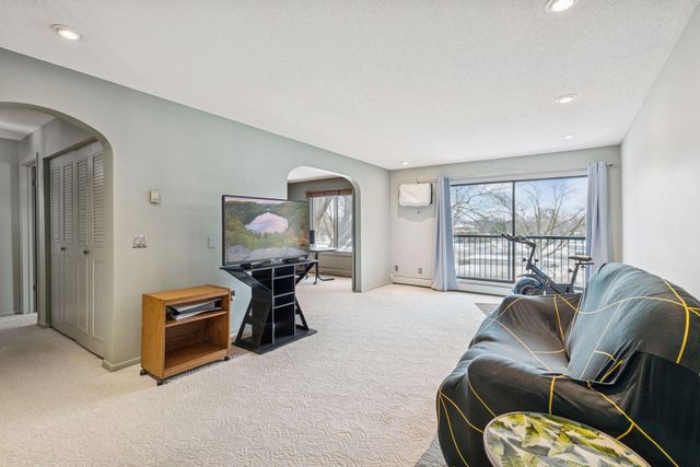 7320 York Avenue S 2112, Edina, MN 55435