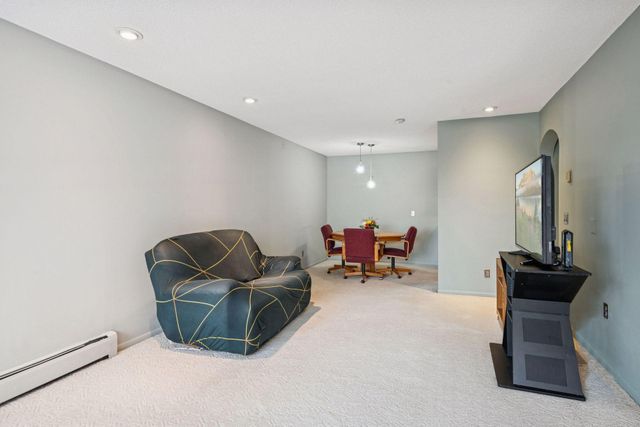 7320 York Avenue S 2112, Edina, MN 55435